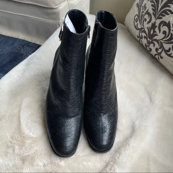 🖤 ANTONIO DE FARIA BLACK GENUINE LEATHER CROC EMBOSSED CHUNKY HEEL BOOTIES!
