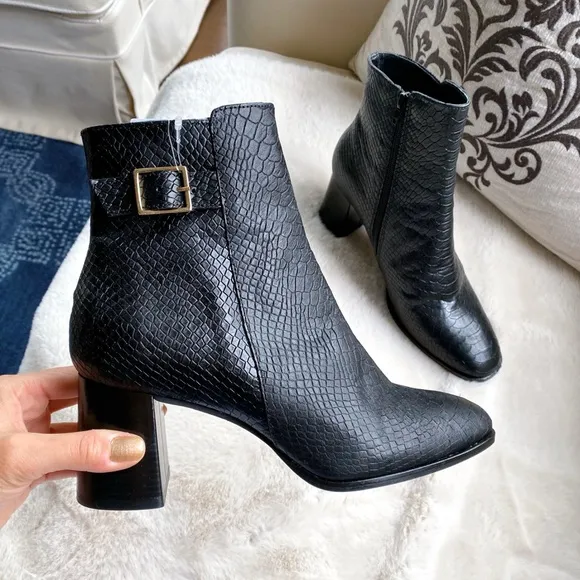 🖤 ANTONIO DE FARIA BLACK GENUINE LEATHER CROC EMBOSSED CHUNKY HEEL BOOTIES!