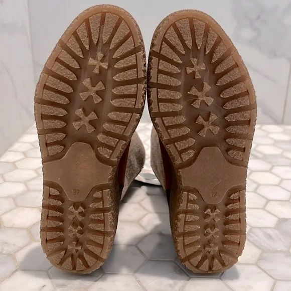 🆕 Bos. &amp; Co. Ignite Suede Whisky/Beige/Coffee Zip Up Waterproof Boots Size 6.5