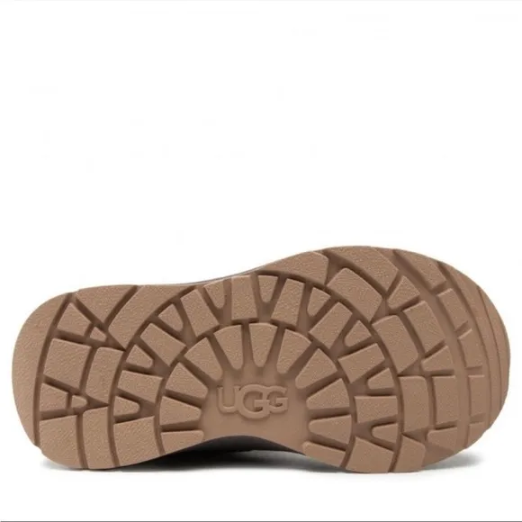 🥰 New Ugg Toty Weather Brown Boots Size Big kids 6