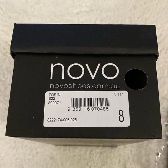 ❤️ Novo Clear Rhinestone Sandals Size 8 New in Box