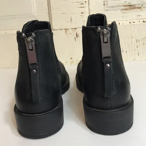 💙 Sorel Black Leather Ankle Boot