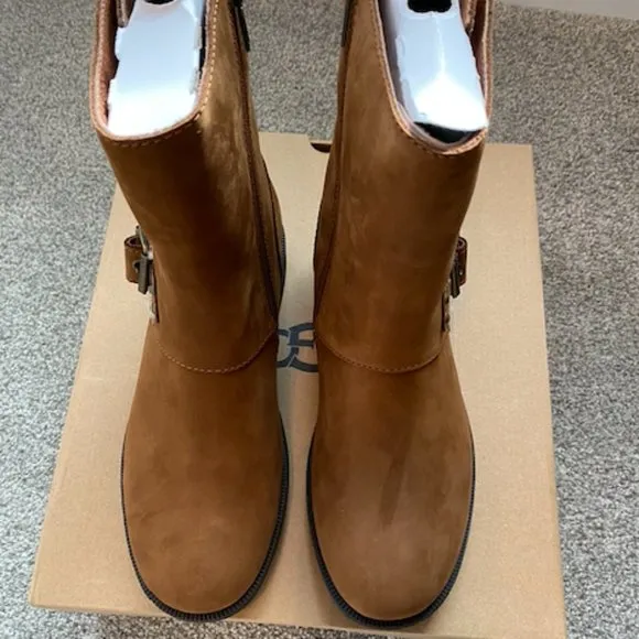 🎁 UGG Niels III Women Boots -size 8 NEW🎄