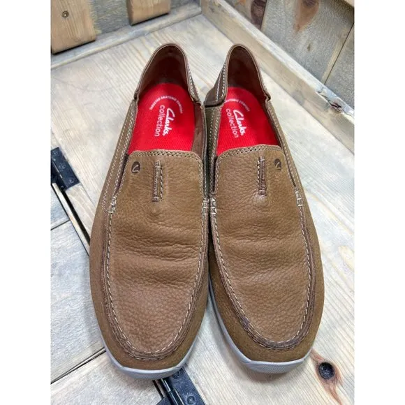 10.5M Clarks Mens Slip On Loafers Casual Shoes Tan Brown Leather