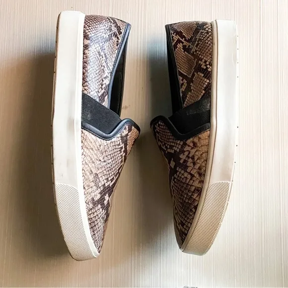 $225‼️VINCE. Blair Animal Snake Print Leather Slip On Sneakers Shoes Brown Comfy