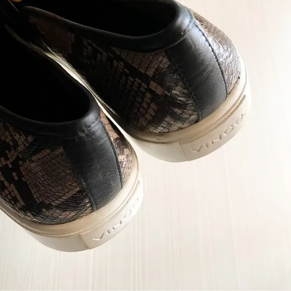 $225‼️VINCE. Blair Animal Snake Print Leather Slip On Sneakers Shoes Brown Comfy
