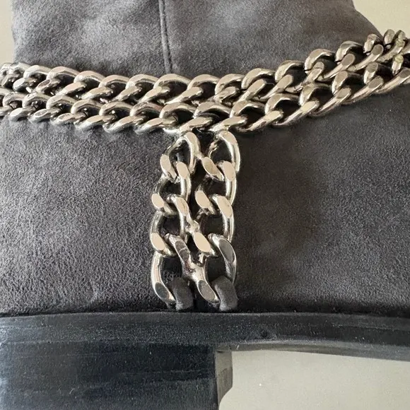 $575 STUART WEITZMAN Suede Chainit Ankle Boots Slate Gray Leather Booties SZ 6.5