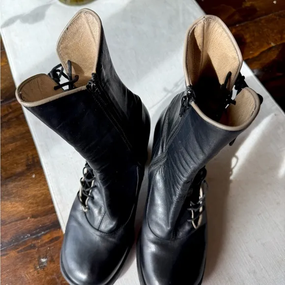 8.5 Fluevog Mini Sugar laceup boots  Rare