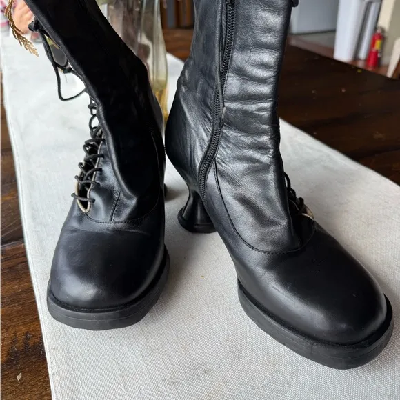 8.5 Fluevog Mini Sugar laceup boots  Rare