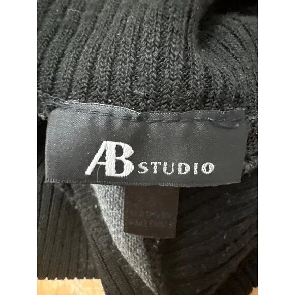 AB Studio Off Shoulder Chevron Stripe Alternating Gray Black Cowl Neck Sweater S