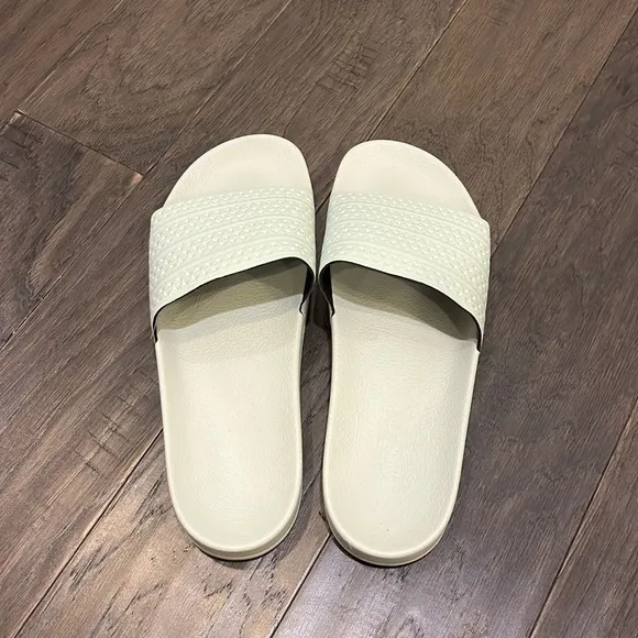 Adidas Adilette slides sandals flip flops Made in Italy BA7540 mens linen green