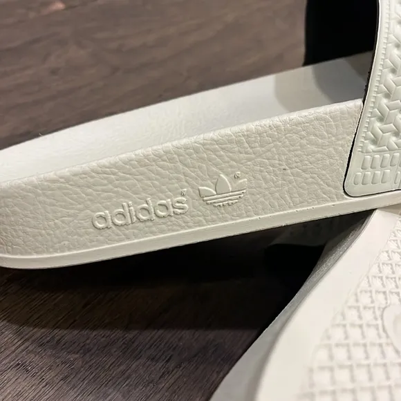 Adidas Adilette slides sandals flip flops Made in Italy BA7540 mens linen green