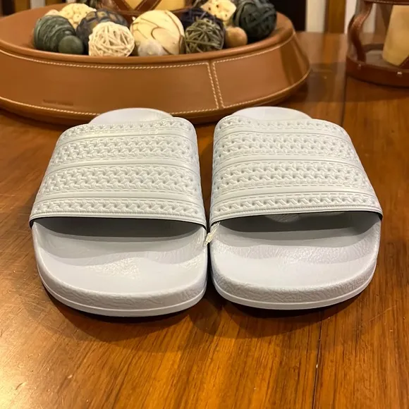 Adidas Adilette slides sandals new easy blue flip flops Italy BA7539 Mens Sz 10