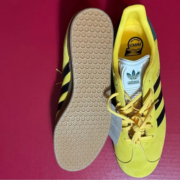 Adidas Gazelle Sz 10.5 Rekive Jamaica Football Federation Shoes IH2632 Suede**