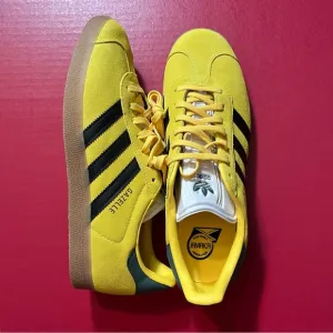 Adidas Gazelle Sz 10.5 Rekive Jamaica Football Federation Shoes IH2632 Suede**