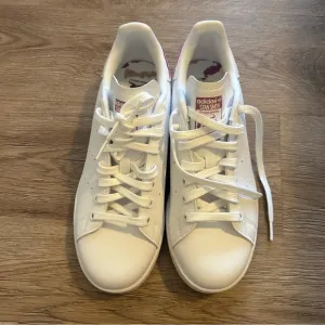 Adidas Men’s Stan Smith White Sneakers 8