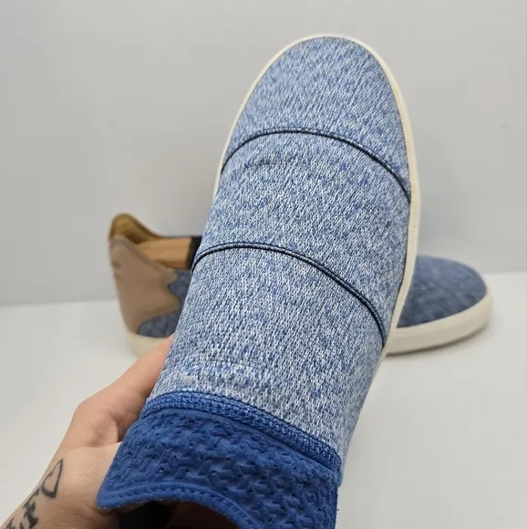 Adidas × Pharrell Williams | Elastic 'EQT Blue' sporty low-top sneakers MENS 11