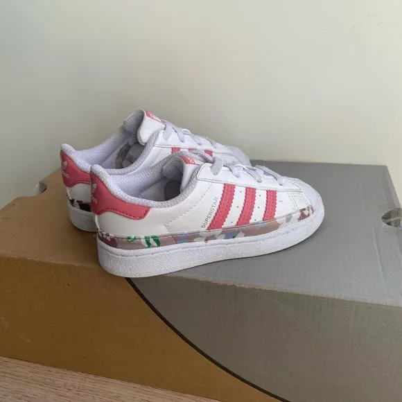 Adidas Superstar Toddler Sneakers- SZ 9 C