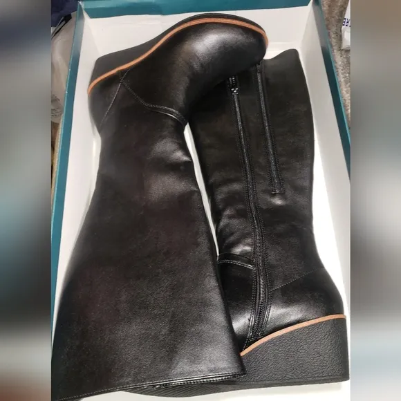 Aerosoles Boots Women's Black Binocular Faux Leather Tall Wedge Wide Calf Sz 6
