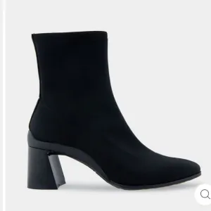 Aerosoles CORINDA Comfortable Heeled Ankle Boot Black Size 6.5 New in Box