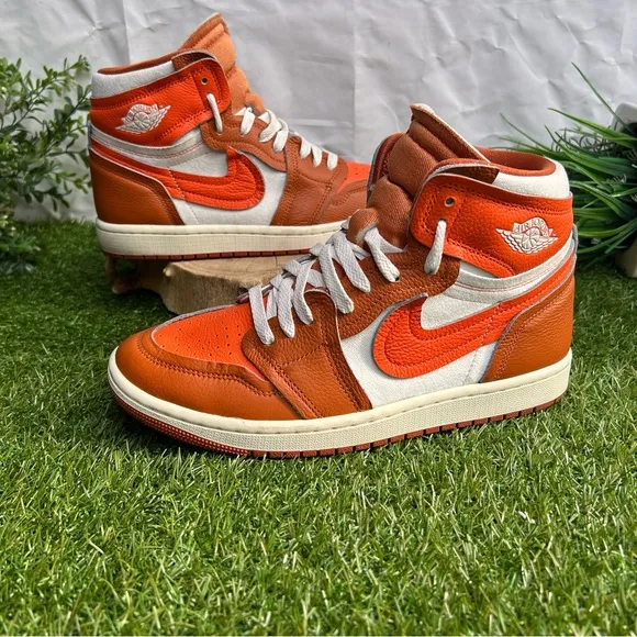 Air Jordan 1 High Method of MakeWomen's Shoes size 9.5 men 8 gently used 👟