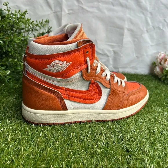 Air Jordan 1 High Method of MakeWomen's Shoes size 9.5 men 8 gently used 👟