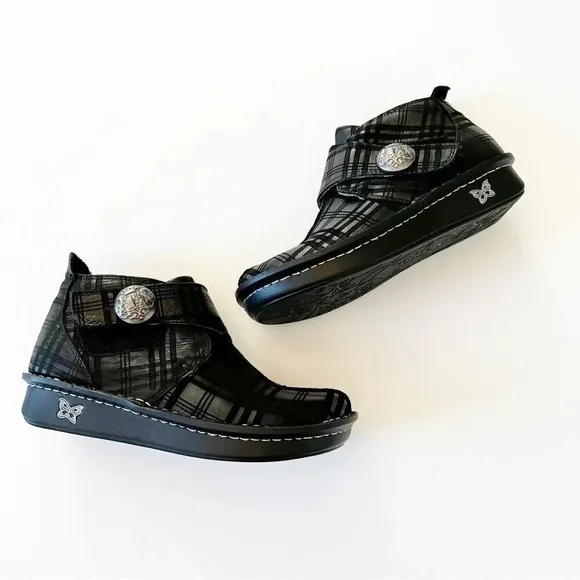 Alegria Caiti Plaid to Meet You Black Ankle Boot Size 36 EU Bootie Silver Button