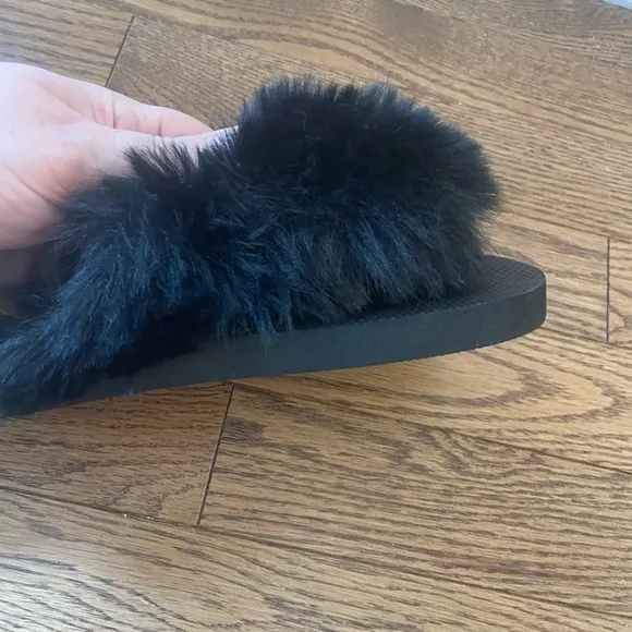 ALEXIS Faux Fur Thong Flip Flop Sandals 37/38
