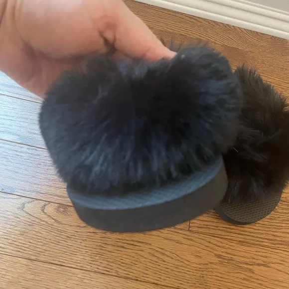 ALEXIS Faux Fur Thong Flip Flop Sandals 37/38