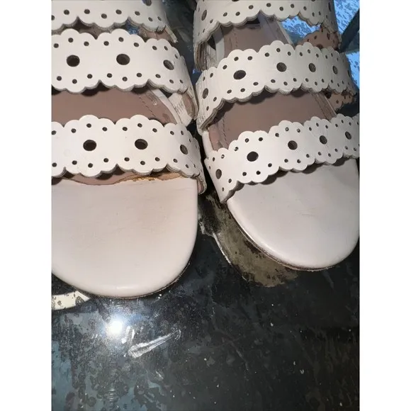 ALICE   OLIVIA Leather Lasercut Accents Gladiator Sandals Size 36/6 Bone White