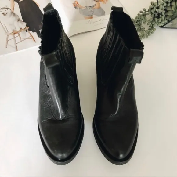 ALLSAINTS Bonny Valley Leather Ankle Pull on Chelsea Boots