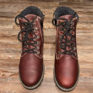A M I MARTINO Penny Bordeaux Leather booties NWOT Excellent condition size 9M.