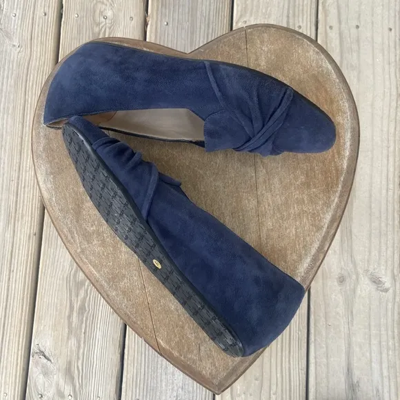 Amalfi by Rangoni Valeria Blue Suede Leather Slip On Loafers Women's Size 9.5
