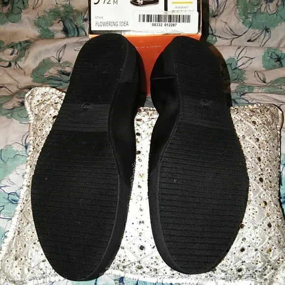 &quot;Flowering Idea&quot; Lycra Silver Sparkle Rose Shoes