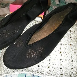 &quot;Flowering Idea&quot; Lycra Silver Sparkle Rose Shoes