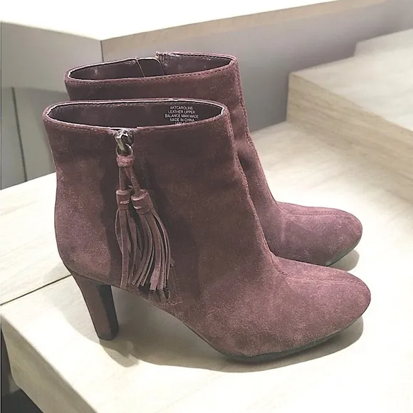Ann Klein 7 Caroline Brown Women's Suede Ankle Boots Size 6.5.