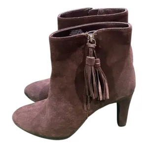 Ann Klein 7 Caroline Brown Women's Suede Ankle Boots Size 6.5.