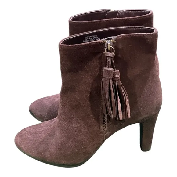 Ann Klein 7 Caroline Brown Women's Suede Ankle Boots Size 6.5.