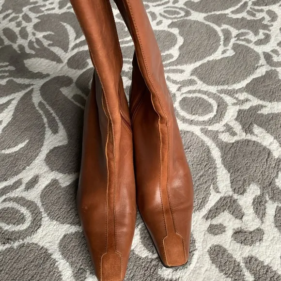 Anne Klein leather brown heeled boots 👢