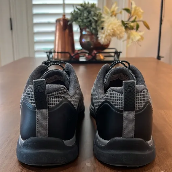 ANODYNE NO. 16 MEN'S SPORT SPRINTER. Diabetic Neuropathy Shoes SIZE 10.5. NWOB