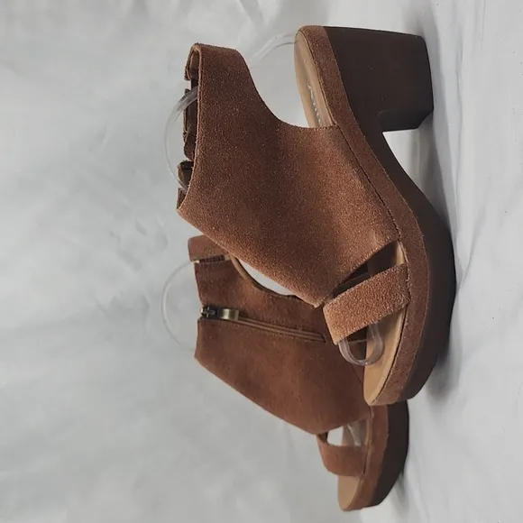 ANTELOPE I41 CUFF SANDALS TAUPE TAN SUEDE OPEN TOE BLOCK HEEL SIZE 41 NWOB