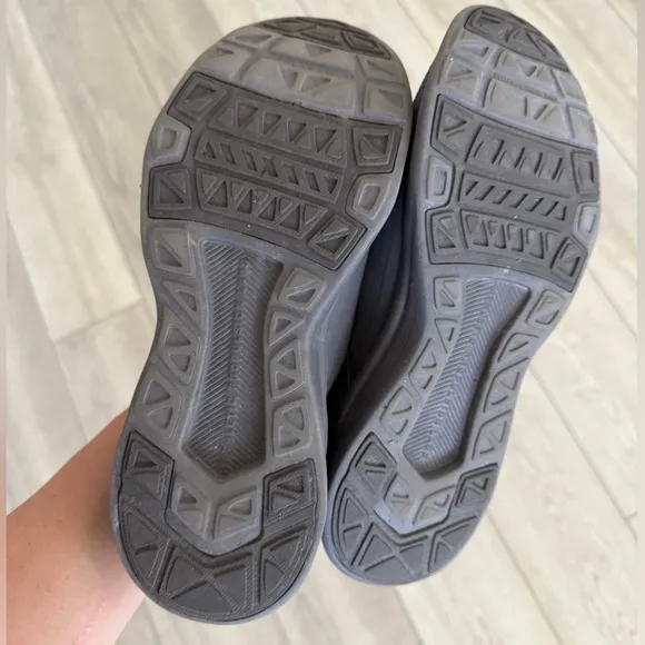 APL Techloom Bliss Running Shoes Athletic Sneakers Women’s Size 8
