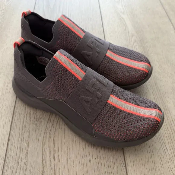 APL Techloom Bliss Running Shoes Athletic Sneakers Women’s Size 8
