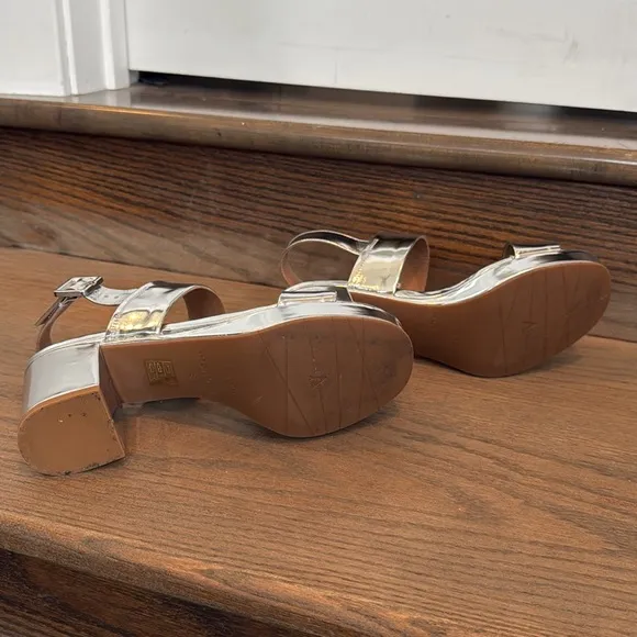 Aquatalia platform sandals
