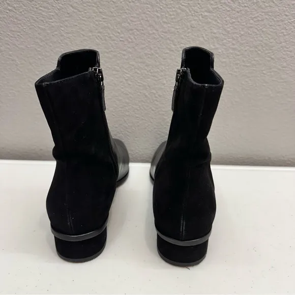 Aquatalia Size 9 Lucia Black Ankle Boots Womens Leather Suede