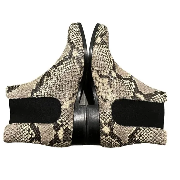 Aquatalia Snakes Embossed Chelsea Ankle Boots Size 6