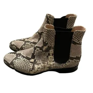 Aquatalia Snakes Embossed Chelsea Ankle Boots Size 6