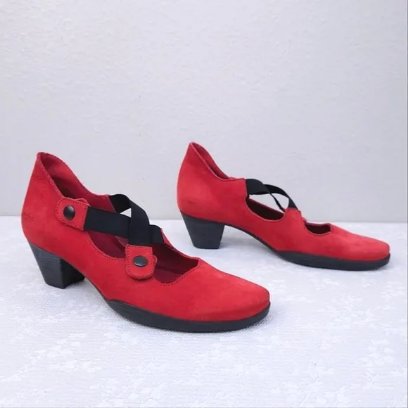 ARCHE Red Nubuck Mary Jane Pumps Criss-Cross Straps EU 38