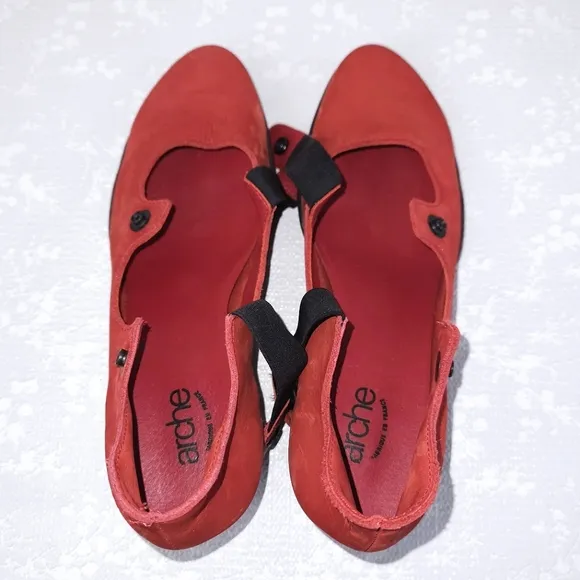 ARCHE Red Nubuck Mary Jane Pumps Criss-Cross Straps EU 38