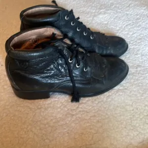 Ariat boots size 7 B